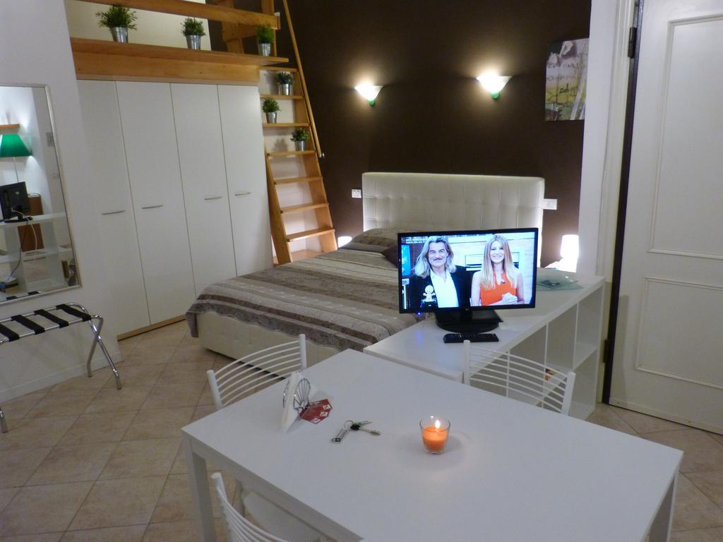 Residenza Galvani Bologna Bagian luar foto